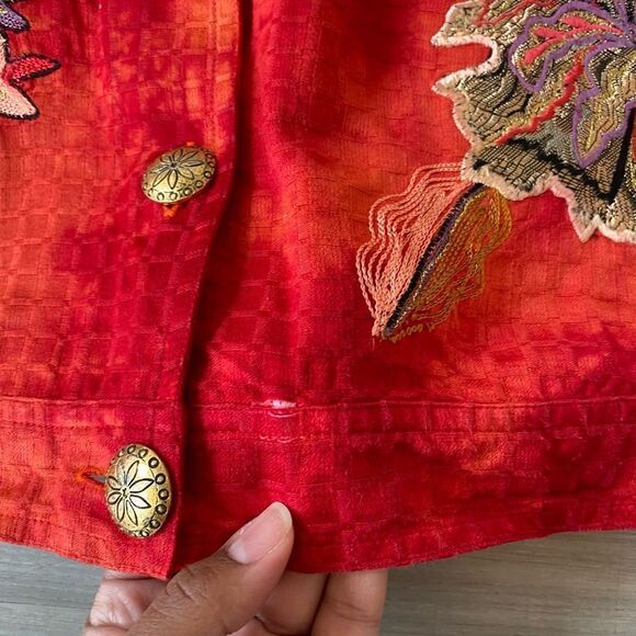 Draper’s and Damon’s embroidered jacket with detail - Picture 14 of 14